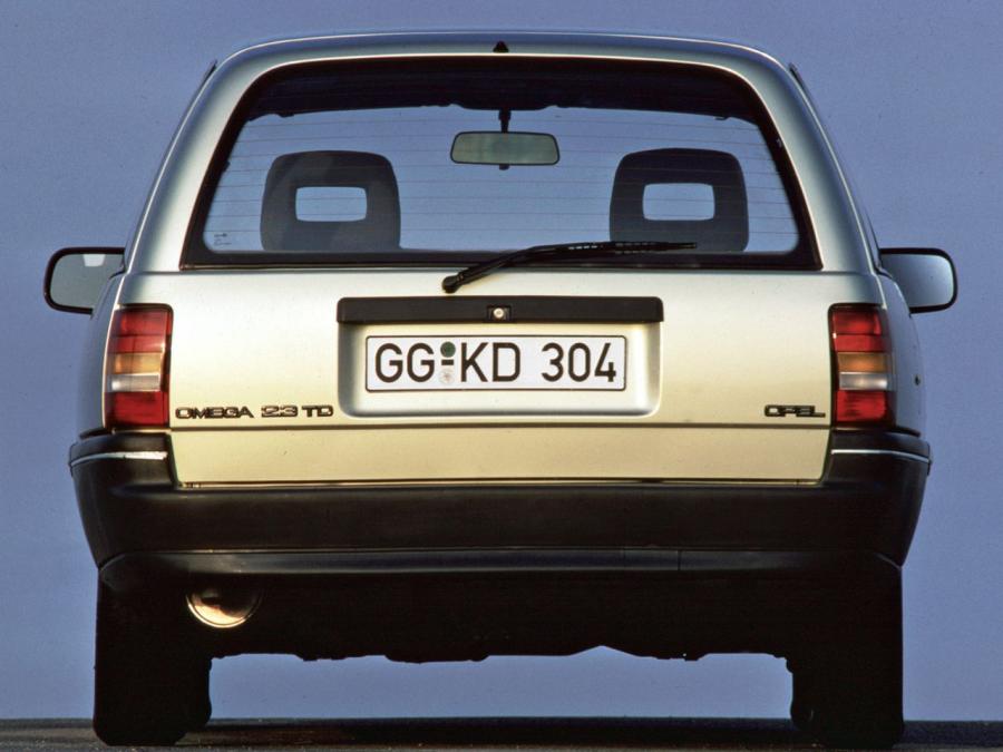  Opel Omega Caravan 1986 года  (фото 12 из 14)